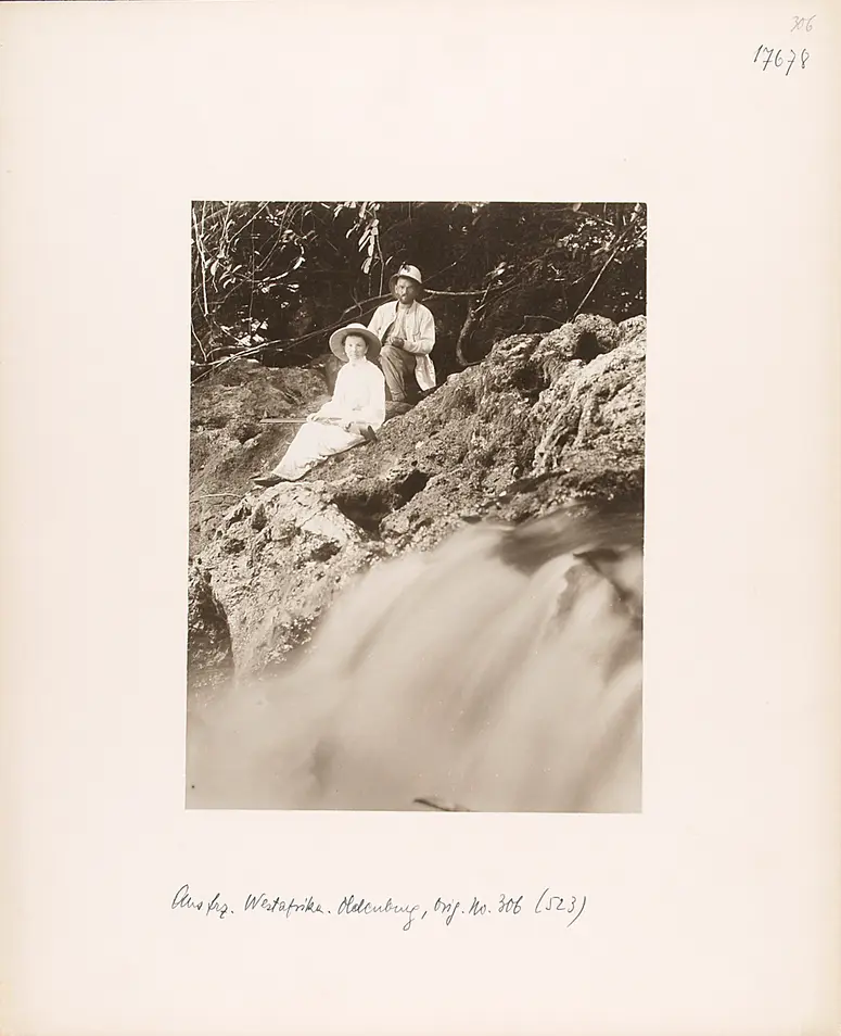 Helene Oldenburg mit Begleitung