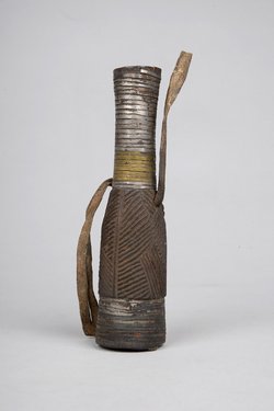 Behälter