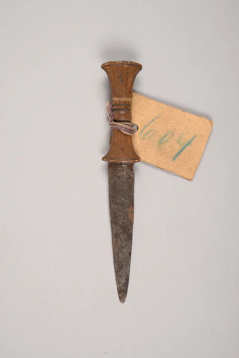Knife