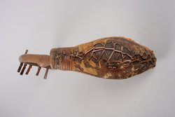 Instrument: Bogenharfe