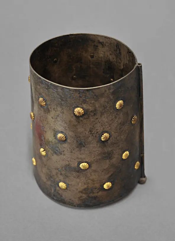 Armschmuck eines Hochrangigen