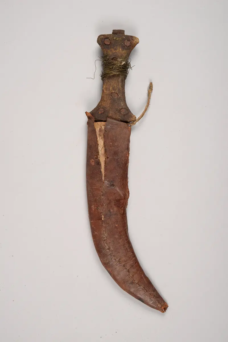 Dolchmesser mit Scheide