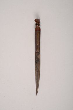 Messer mit Scheide