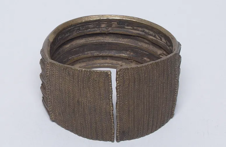 Armschmuck