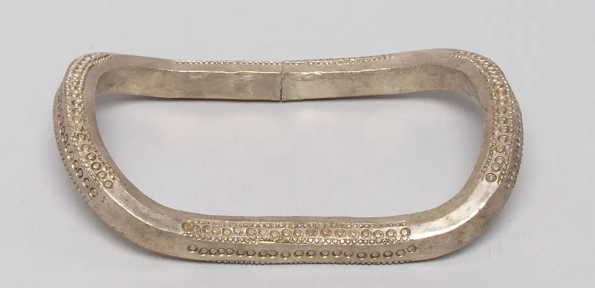 Beinschmuck
