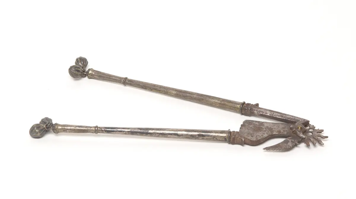 Betel nut cutter