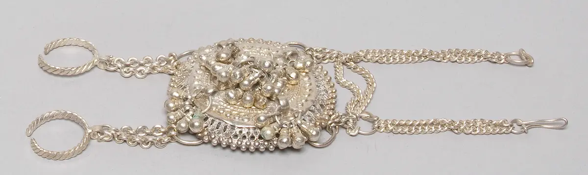 Handrückenschmuck
