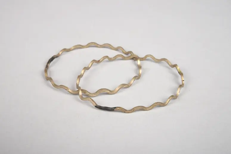 Armbänder einer Frau