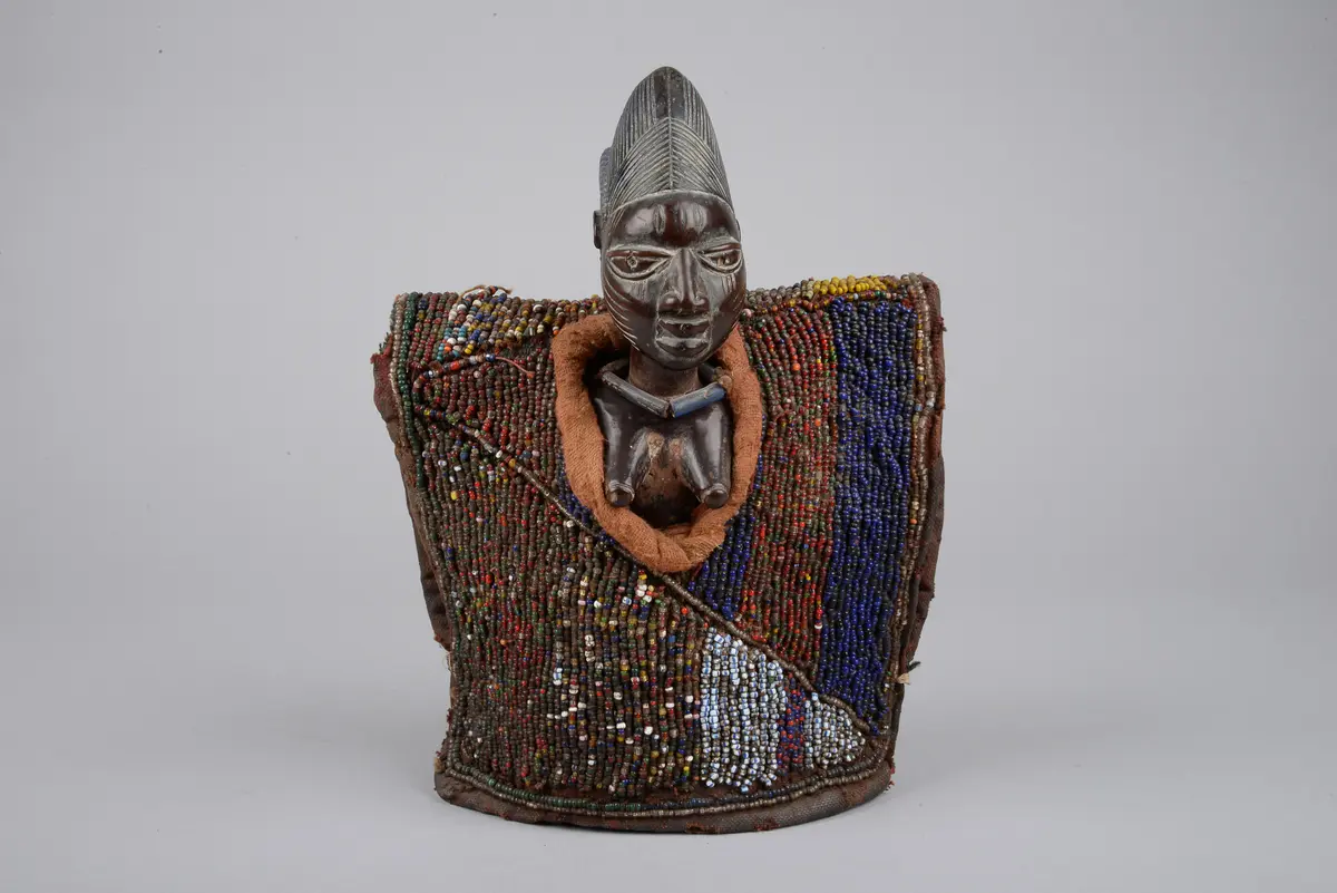 Weibliche Ibeji Zwillingsfigur