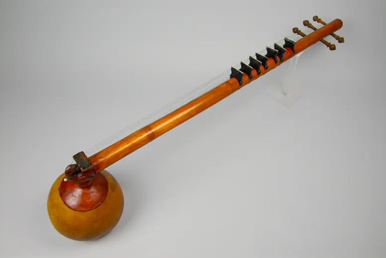 Musikinstrument, Kairata Vina