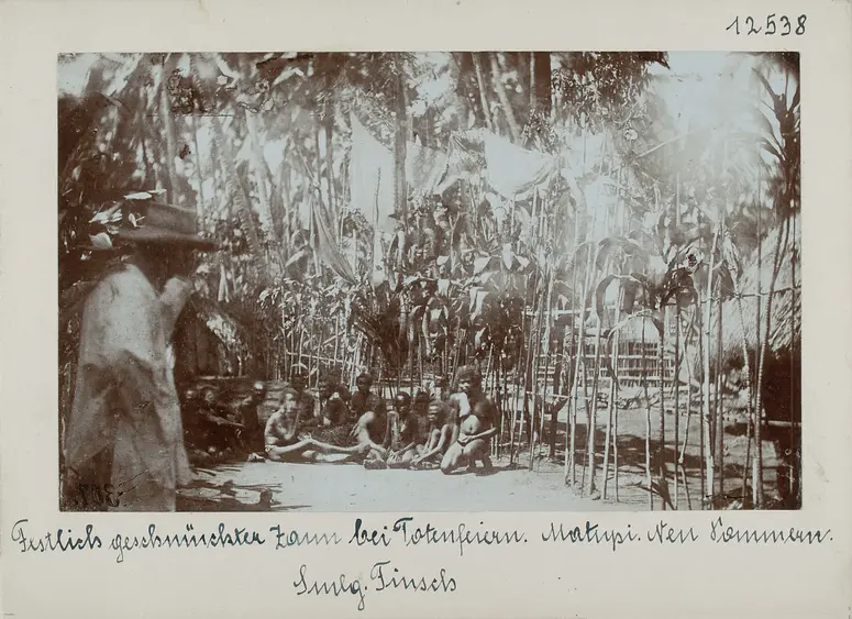 Totenritual, Matupi, Deutsch-Neuguinea