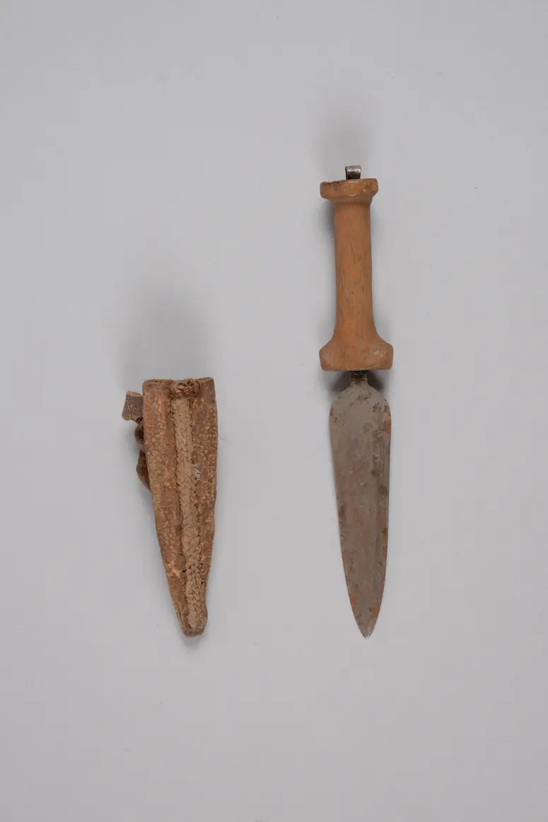 Knife