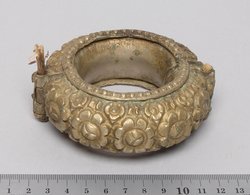 Armschmuck