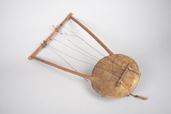 Instrument: Lute