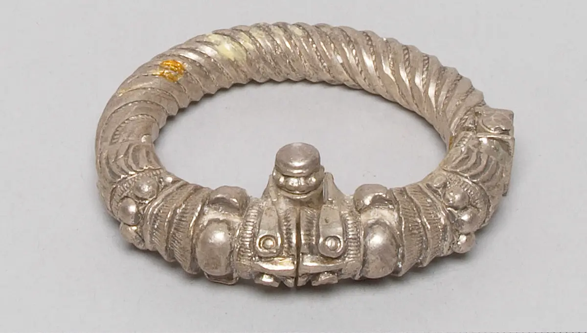 Armschmuck