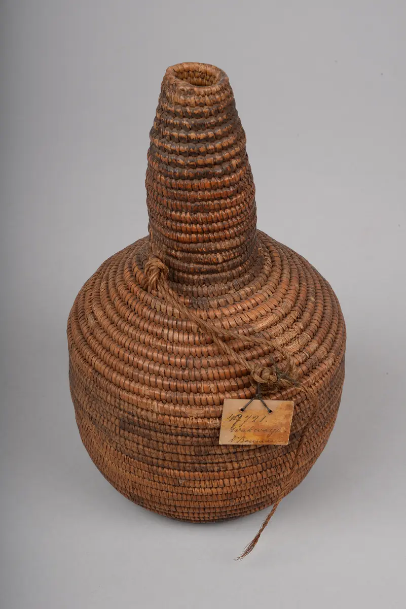 Korbflasche
