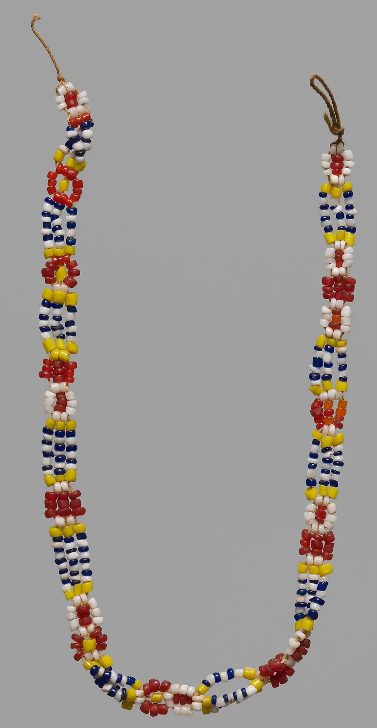Halsschmuck