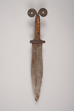 Messer mit Scheide