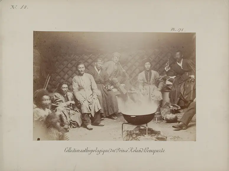 Innenansicht einer Kalmükenwohnung