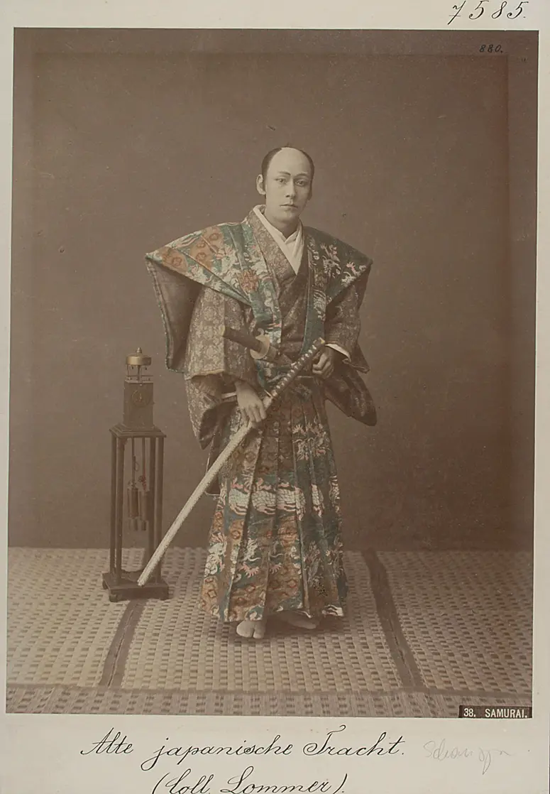Alte japanische Tracht