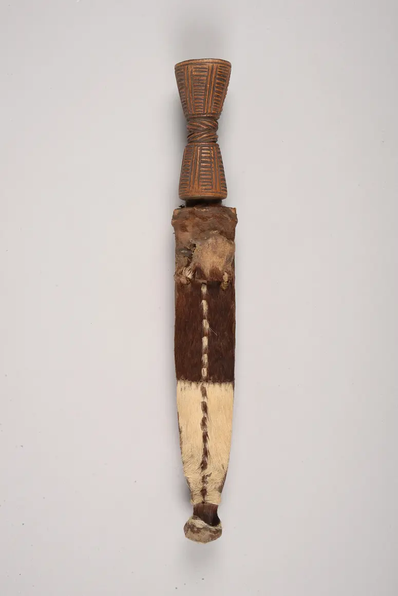 Messer mit Scheide