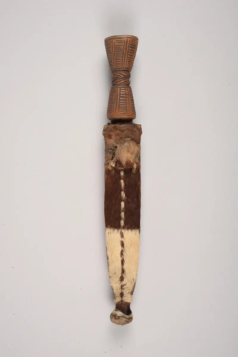 Messer mit Scheide