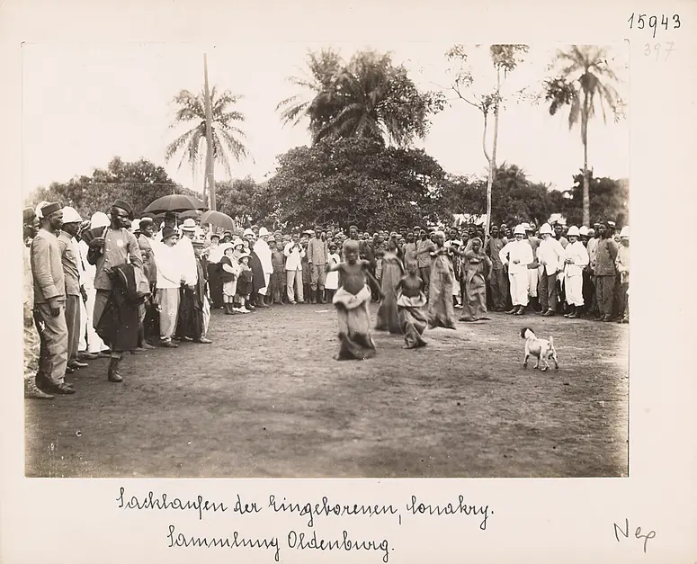Sacklaufen der Eingeborenen, Conakry