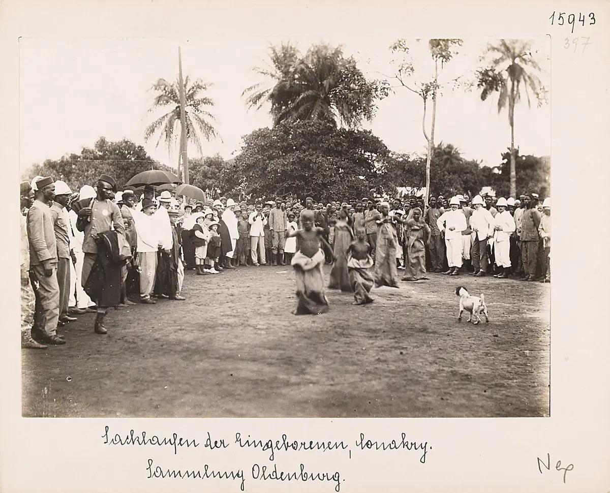 Sacklaufen der Eingeborenen, Conakry