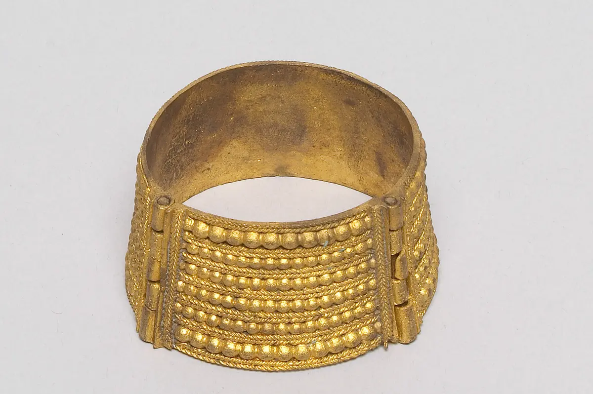 Armschmuck