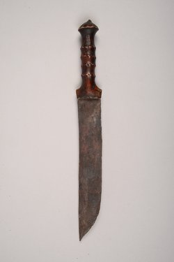 Messer mit Scheide