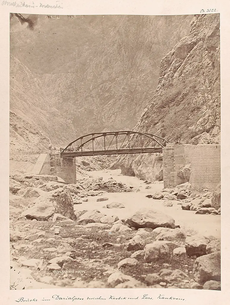 Die Brücke über den Terek im Darjalpass