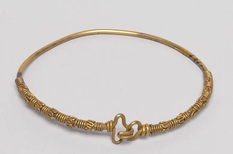 Armschmuck