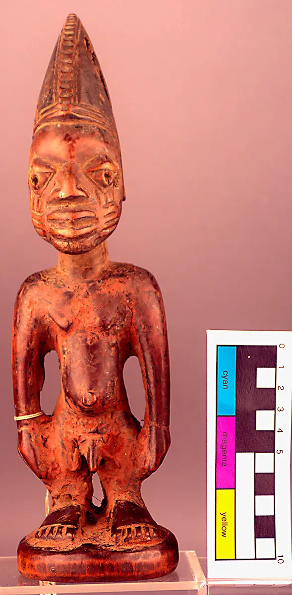 Männliche Ibeji Zwillingsfigur