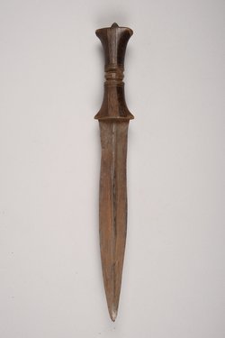 Messer mit Scheide