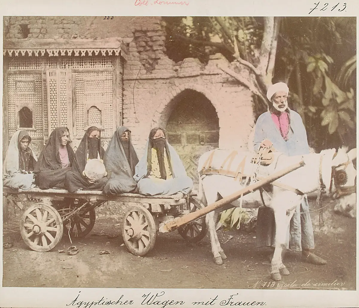 Ägyptischer Wagen mit Frauen u. Schellentrommel