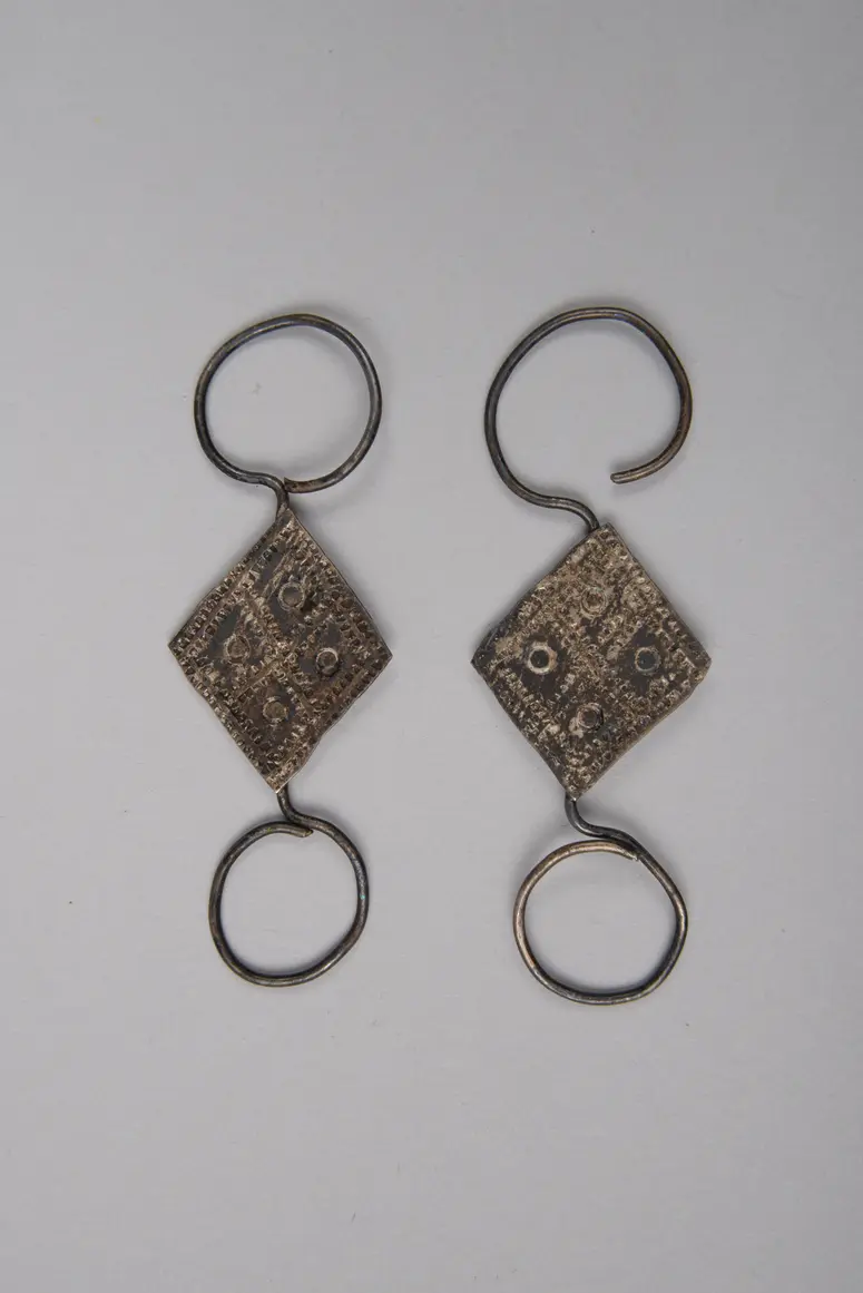 Paar Ohrschmuck