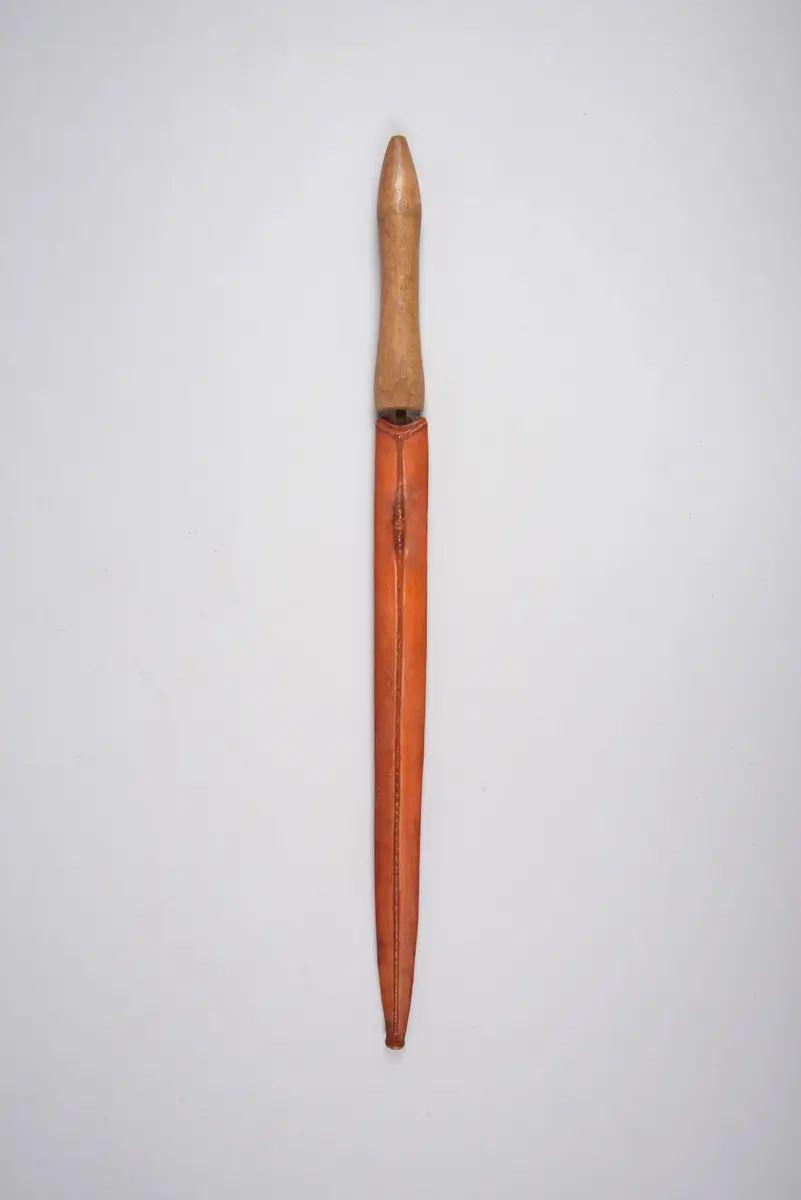 Messer mit Scheide