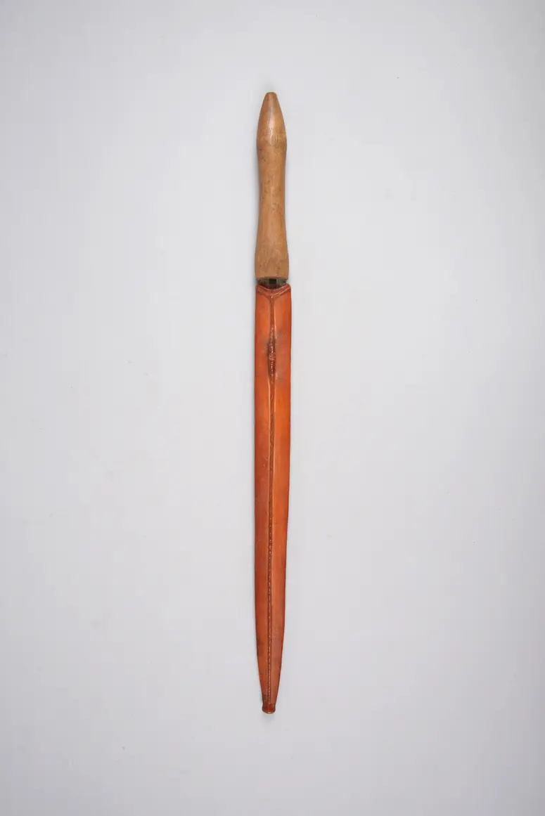 Messer mit Scheide