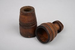 Schnupftabak- und Pulverbehälter mit Deckel