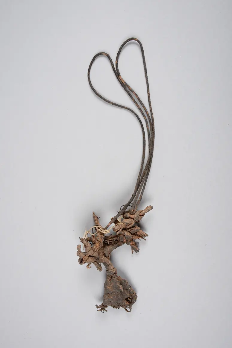 Halskette (Amulett)