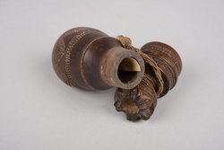 Gefäß mit Deckel