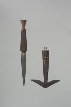 Messer mit Scheide