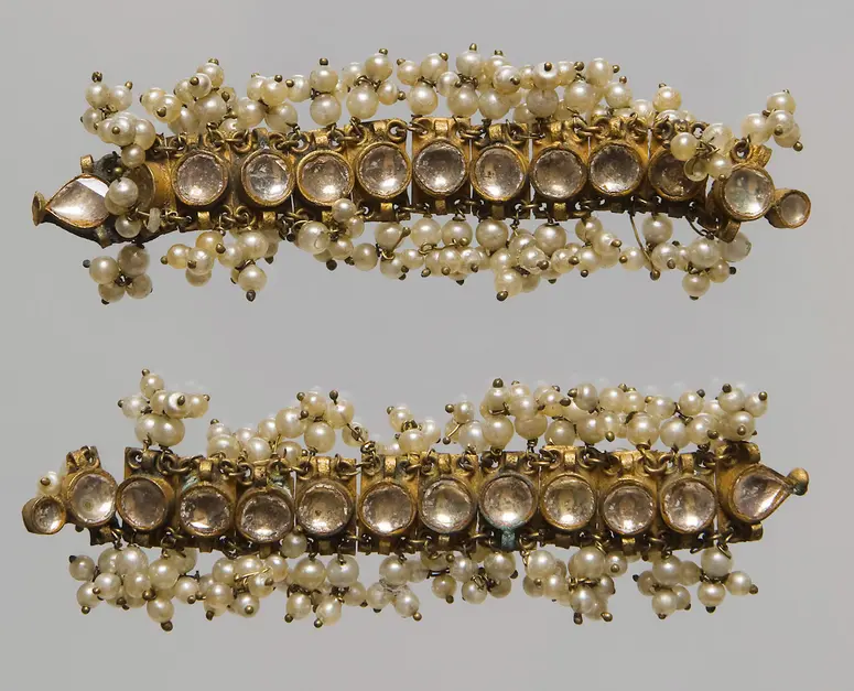 Armschmuck