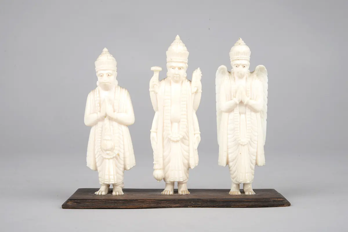 Hanuman, Vishnu, Garuda