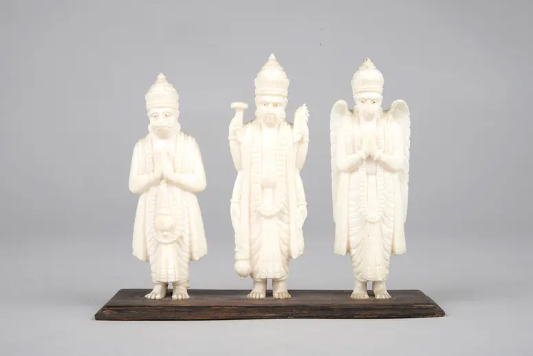 Hanuman, Vishnu, Garuda