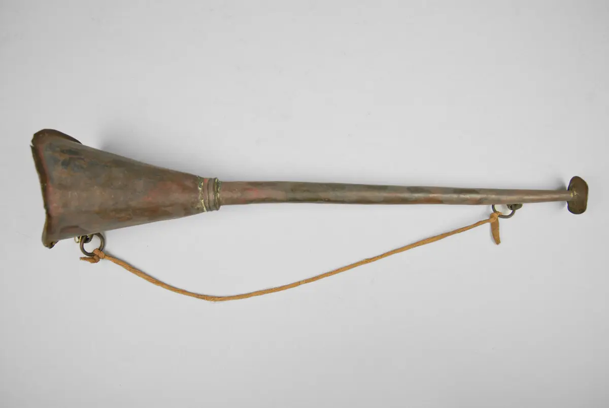 Trompete (tib: rkang gling)