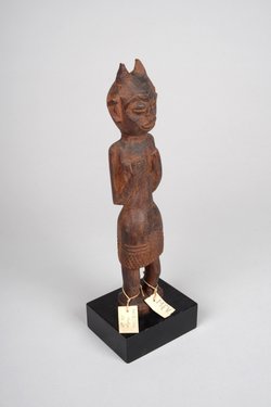 Weibliche Figur