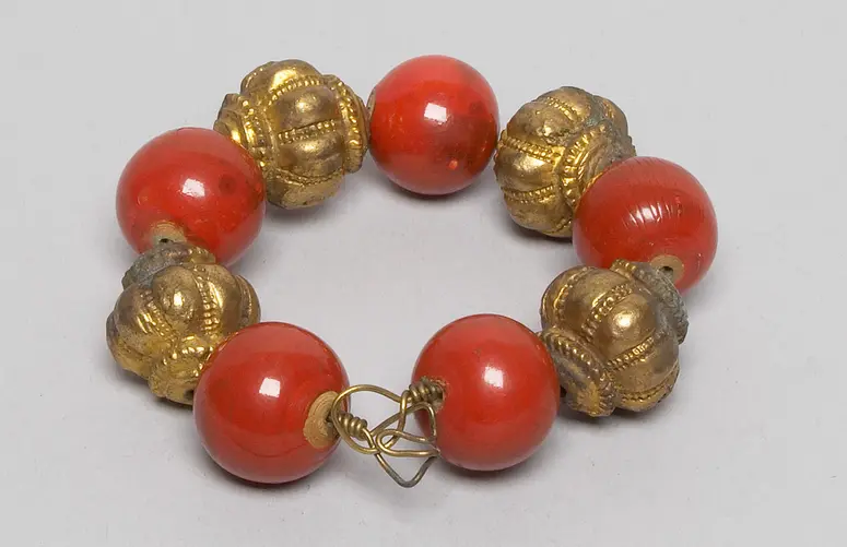 Armschmuck