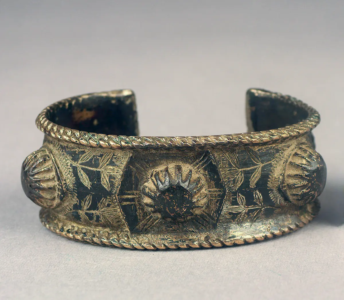 Armspange mit Ritzdekor