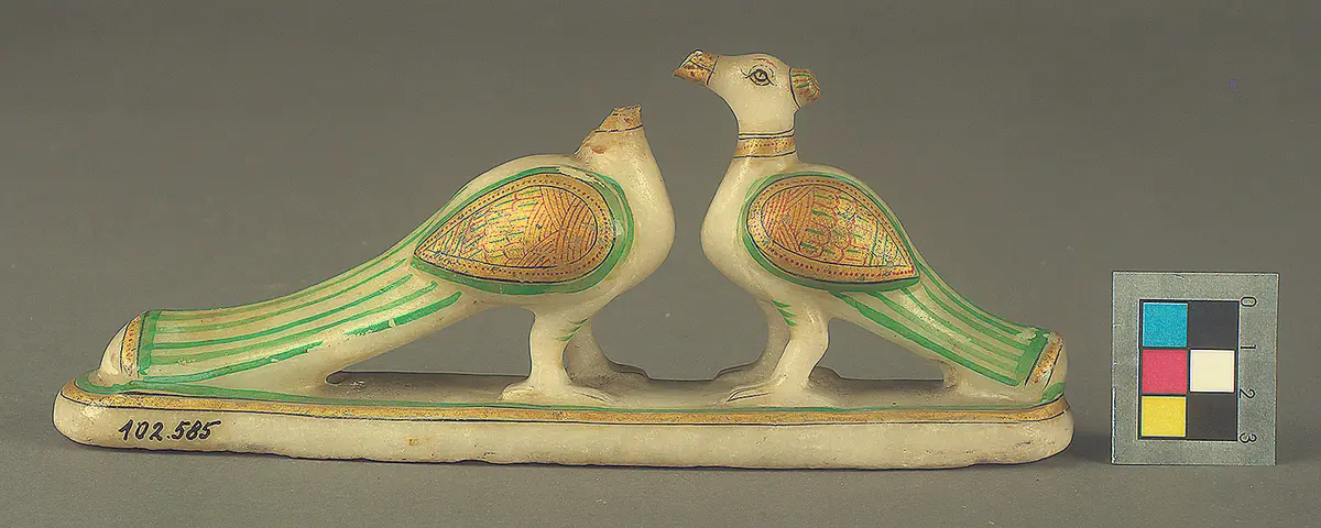 Marmorfigur, 2 Pfauen